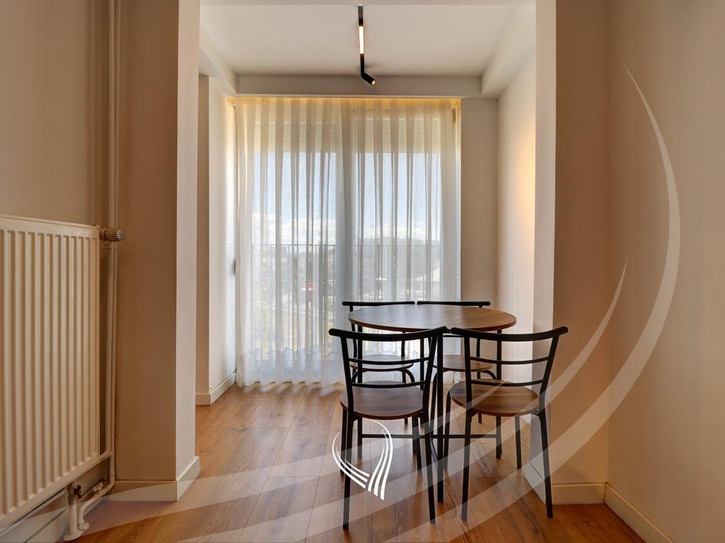 Apartamento de 1 habitación en alquiler en el barrio Bregu i Diellit (7)