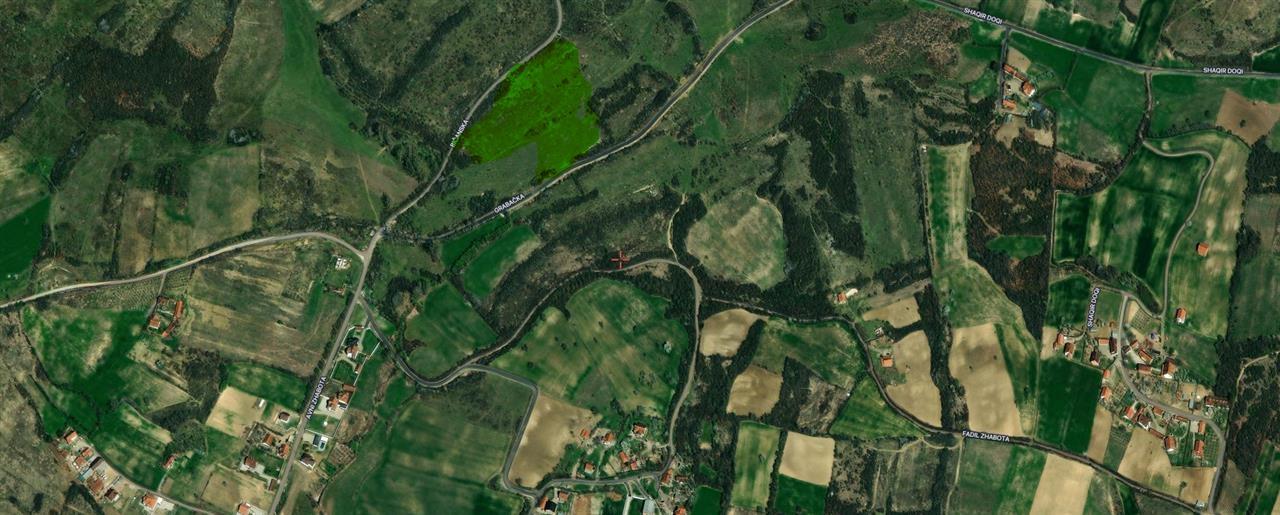 Venta de 2 hectáreas y 50 ares de tierra en binxhe, municipalidad de Klinë (2)