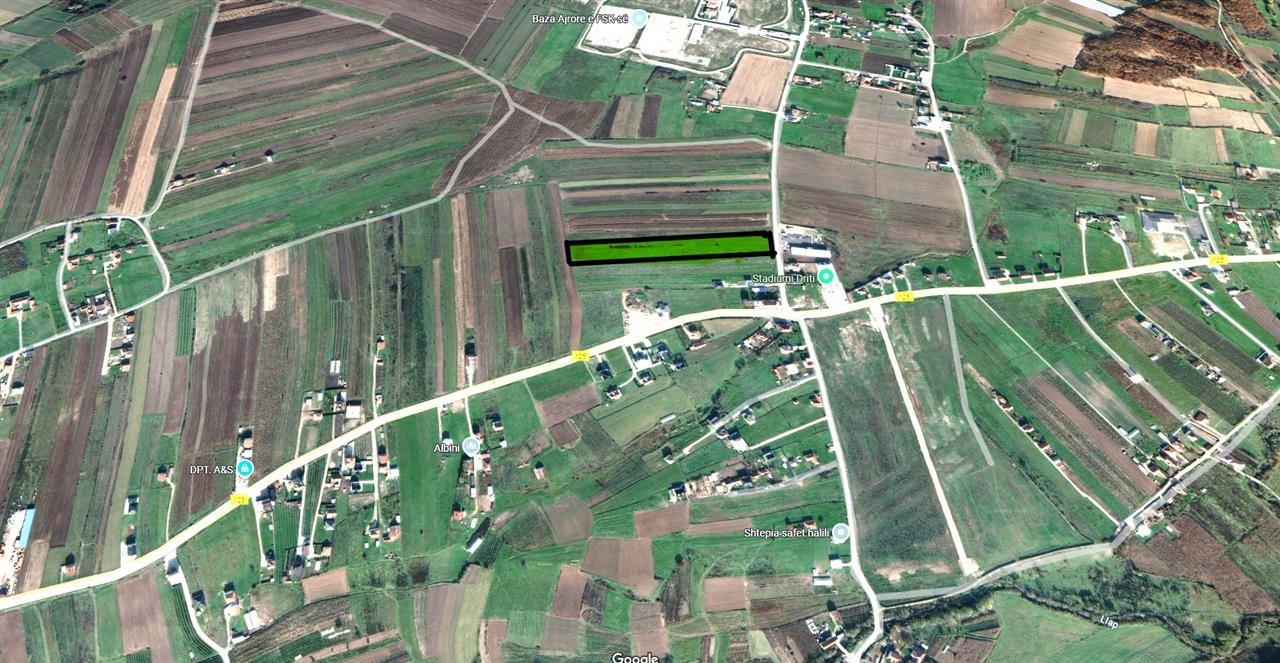 Shiten 1 hektarë e 20 ari tokë në batllavë komuna e podujevës