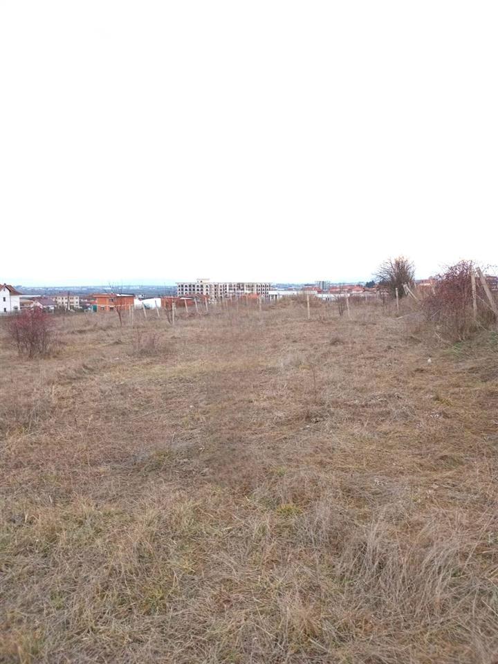 Venta de 5.20 ares de terreno detrás de las casas de pacolli en hajvali