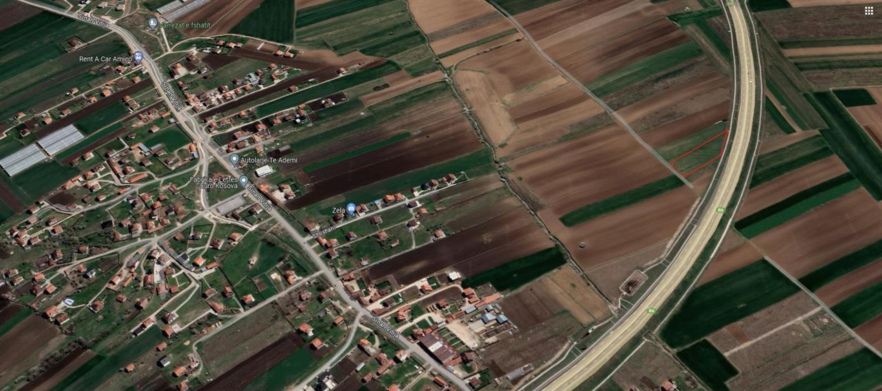 Venda de 31 ari de terra na saída de Lipjan