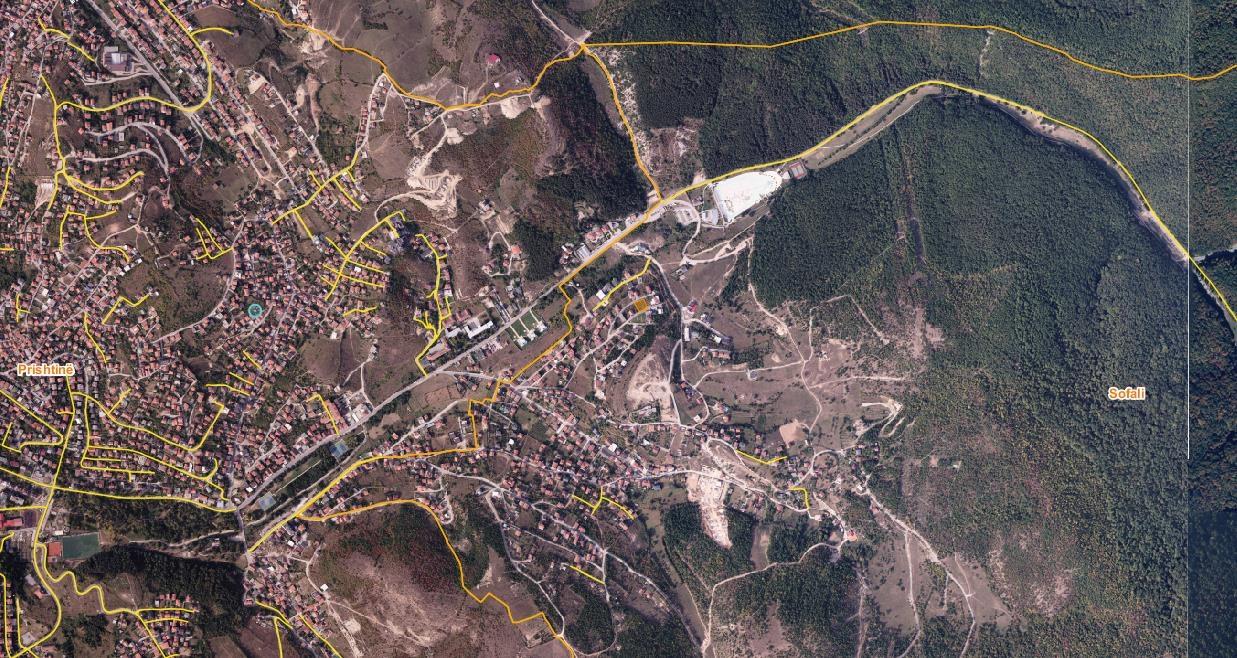 Shiten 7.87 ari truall afër rrugës së gërmisë (3)