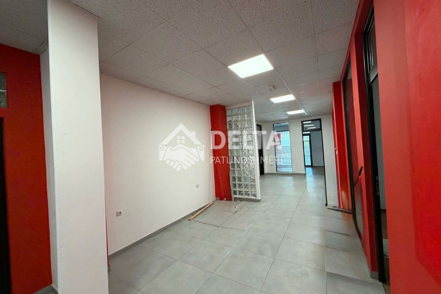 Ufficio in affitto a Pejton