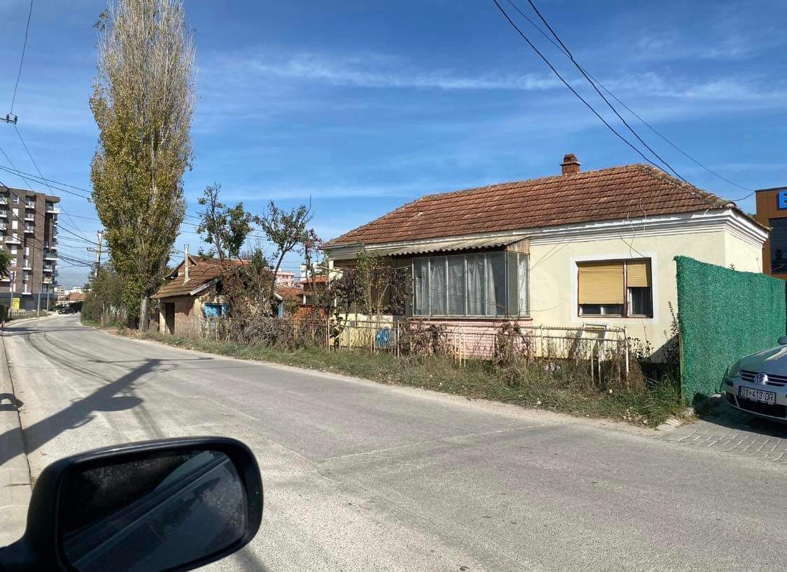 En venta propiedad Fushë Kosovë pllac + casa 153.8 metros cuadrados (3)