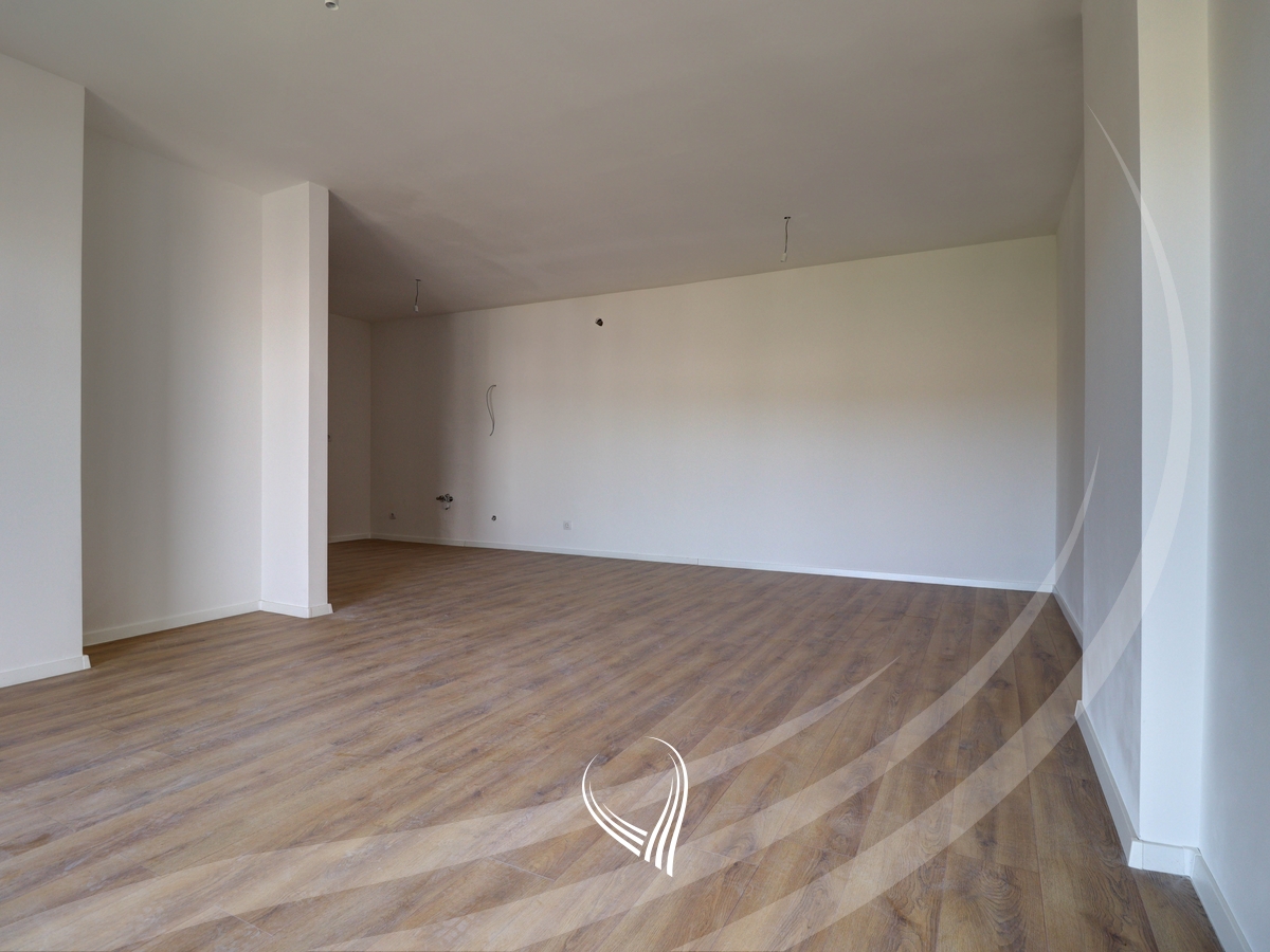 Appartement avec 2 chambres à vendre dans le quartier Prishtina e Re (3)