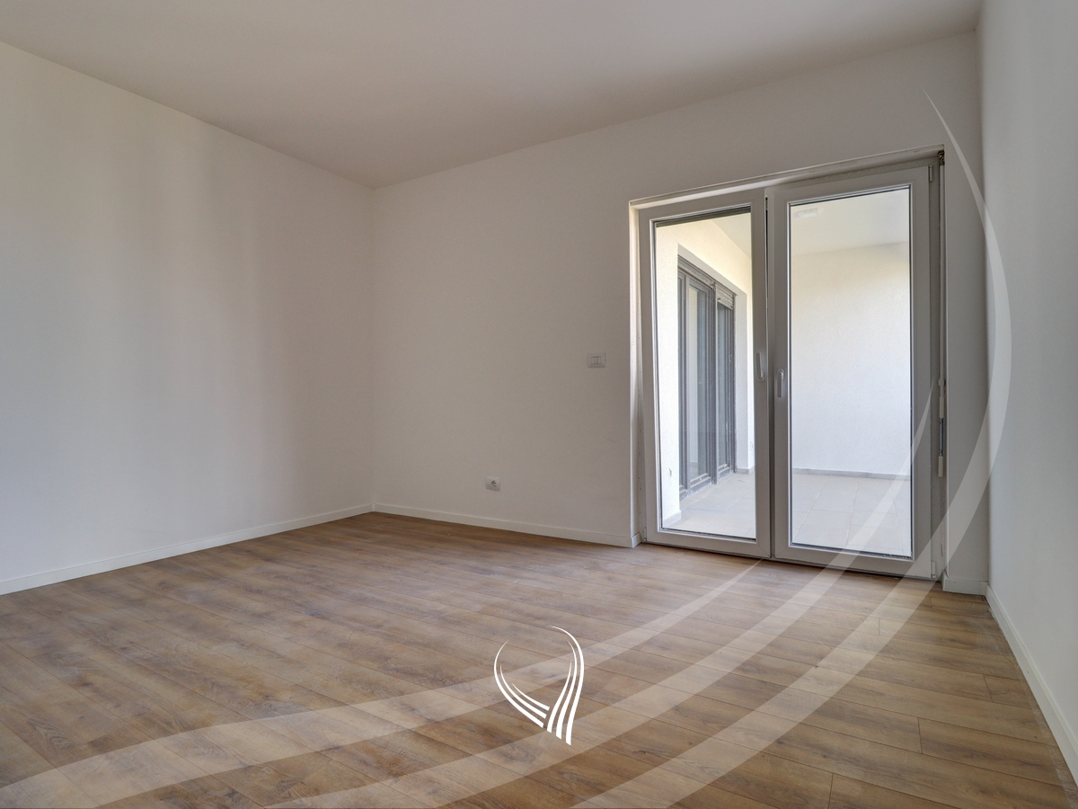 Appartement avec 2 chambres à vendre dans le quartier Prishtina e Re (8)