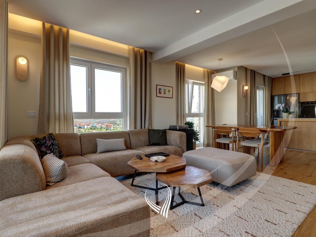 Ático con 3 habitaciones en alquiler en el barrio Mati 1 (4)