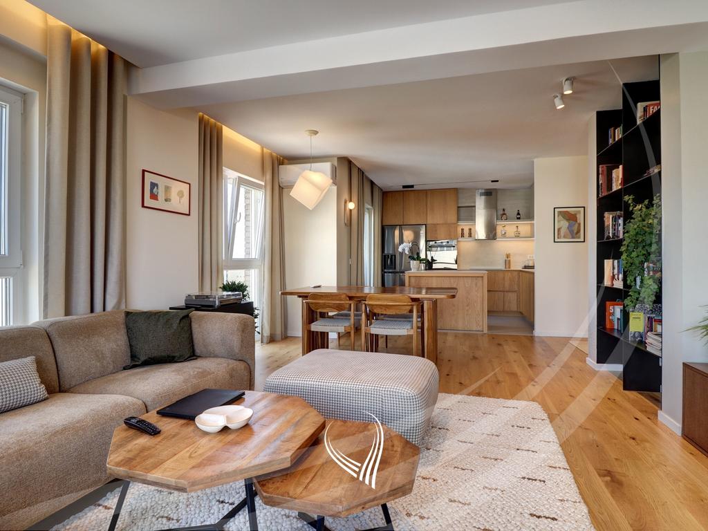 Ático con 3 habitaciones en alquiler en el barrio Mati 1 (5)