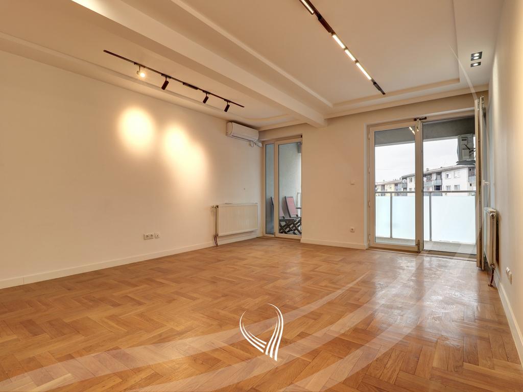 Office with 3 work rooms for rent in Ulpiana neighborhood (3)