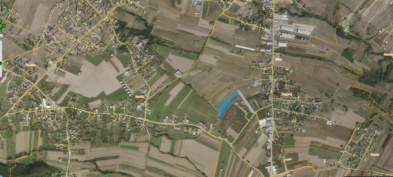 À vendre : 1 hectare et 8 ari près de la route doganaj-Ferizaj