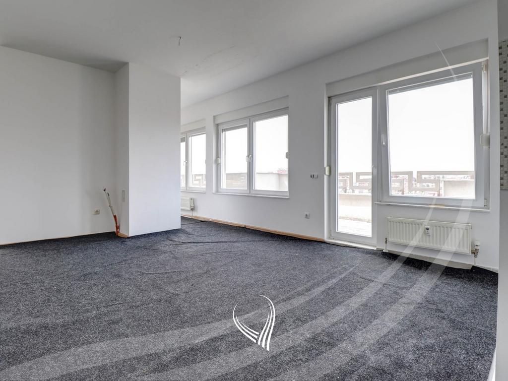 Ufficio attico con 4 stanze di lavoro in affitto nel quartiere Mati 1 – Via b (4)