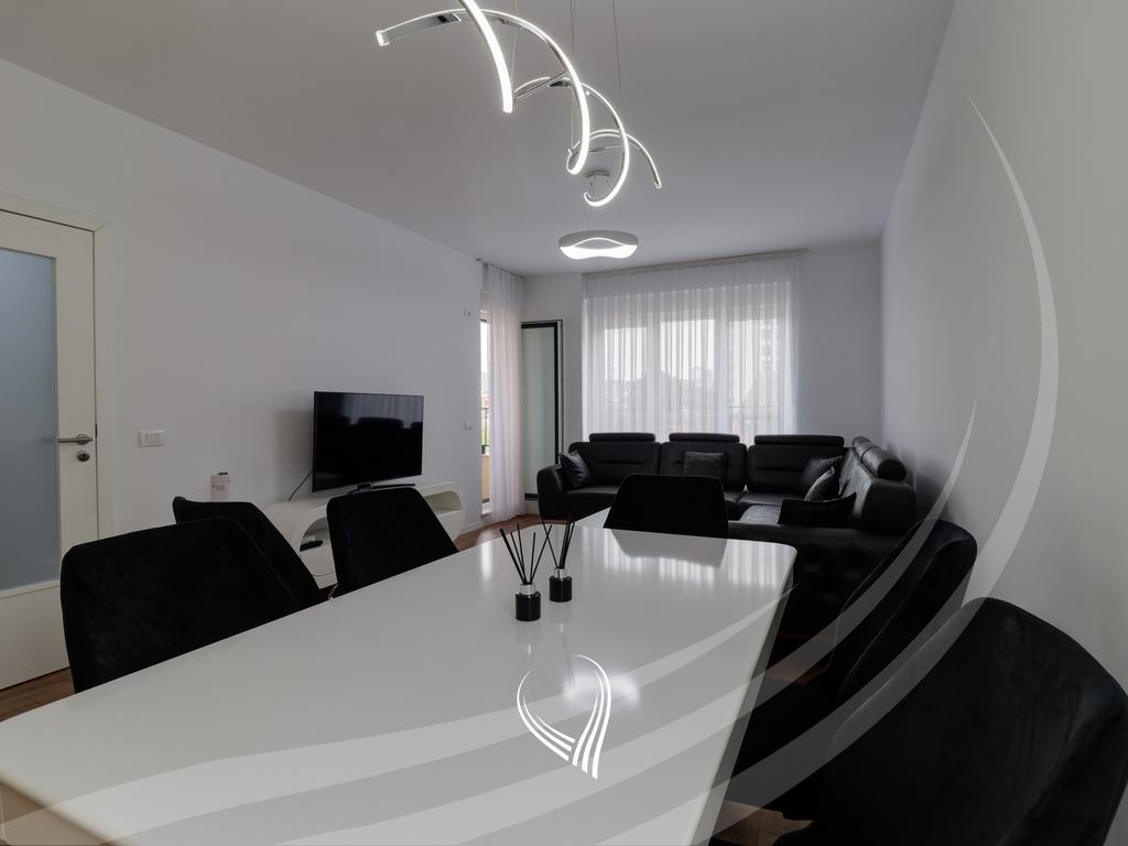 Apartamento con 2 habitaciones en alquiler en el barrio Tophane – Kompleksi durguti invest (5)