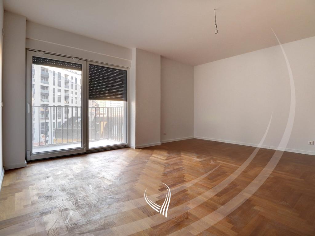 Appartamento con 3 camere da letto in vendita nel quartiere Tophane – Eng invest