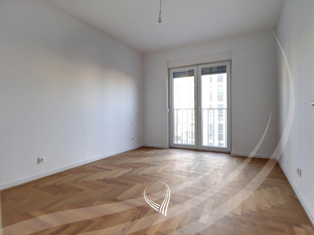 Appartamento con 3 camere da letto in vendita nel quartiere Tophane – Eng invest (5)