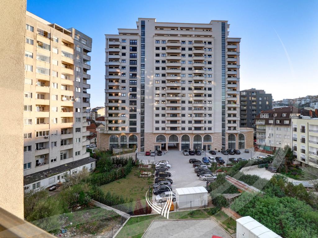 Banesë me 2 dhoma gjumi në shitje në lagjen Tophane – Eng invest (6)
