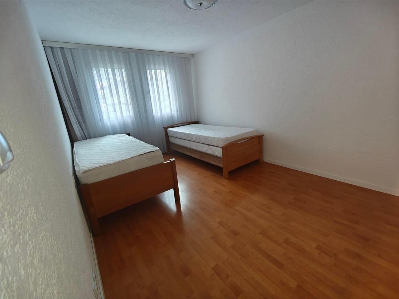 Casa en alquiler 300m² detrás de dardha en emshir (7)