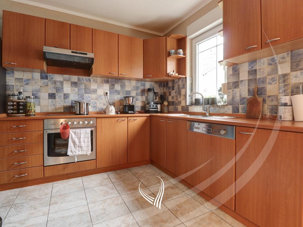 Casa de 700 metros cuadrados en venta en el barrio velania (4)