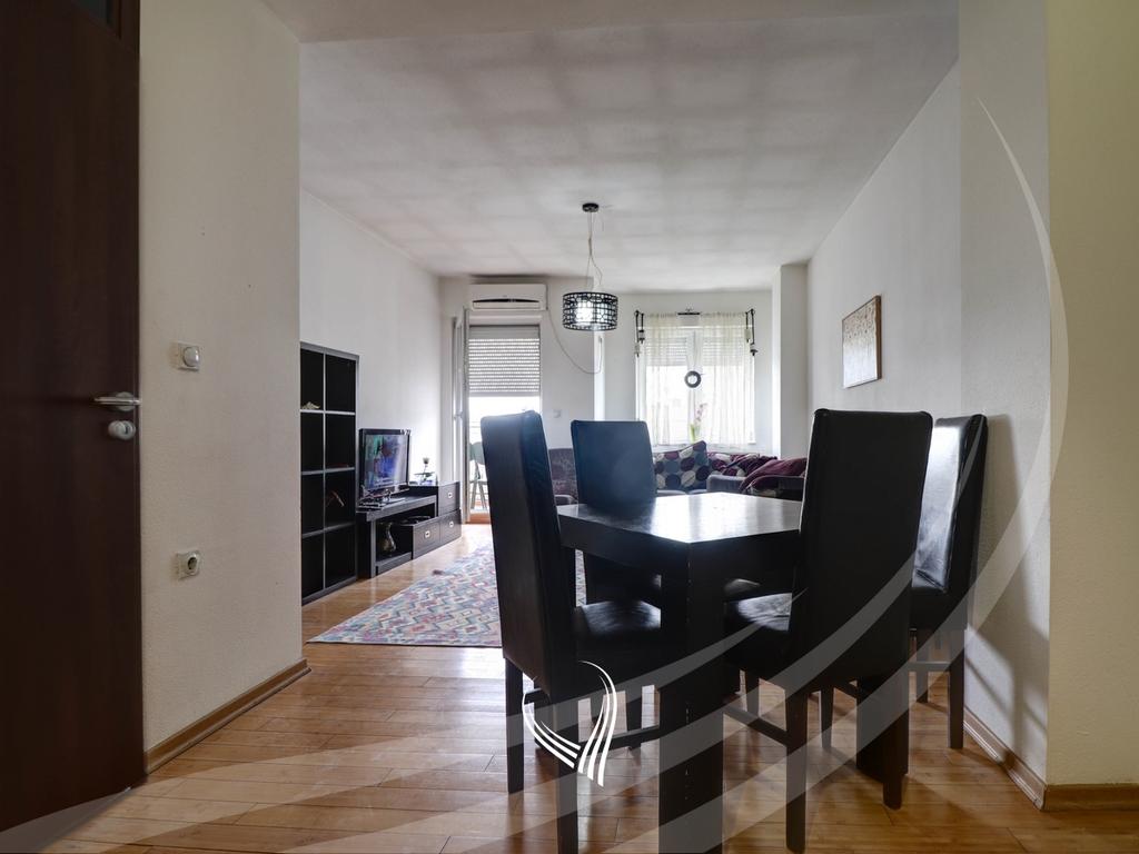 Appartamento con 1 camera da letto in vendita nel quartiere Arbëria - dragodan (3)