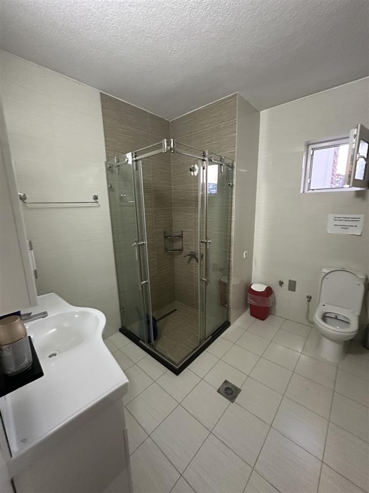 Casa en alquiler 500m² 3 pisos en Tophane (8)