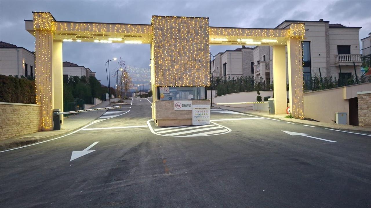 Haus zum verkauf 500m² auf 4 ar grundstück in zllatar (4)