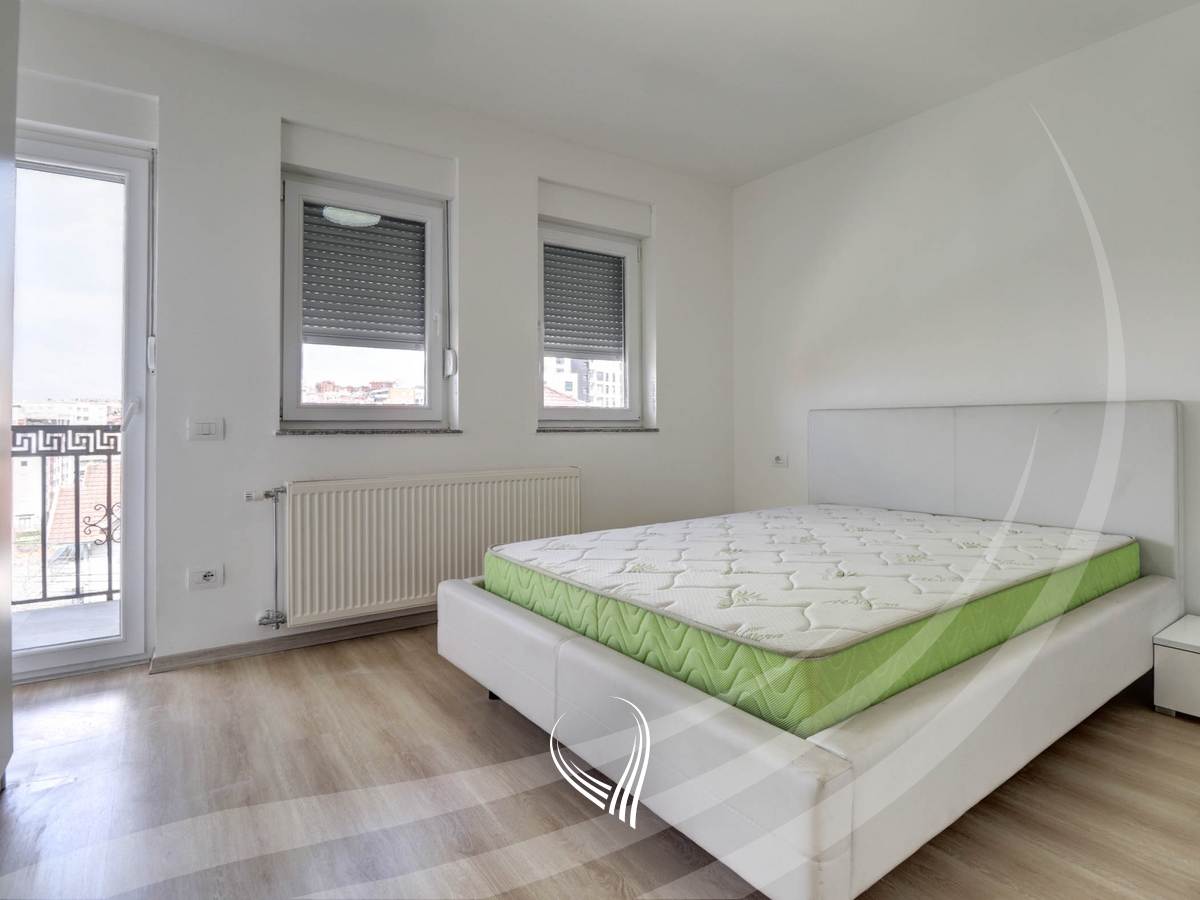 Casa con 4 camere da letto in affitto nel quartiere Prishtina e Re (5)