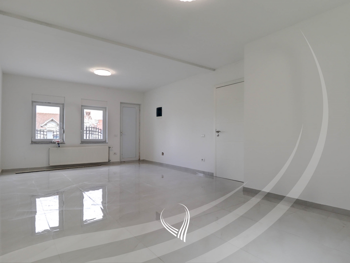 Casa con 4 camere da letto in affitto nel quartiere Prishtina e Re (8)