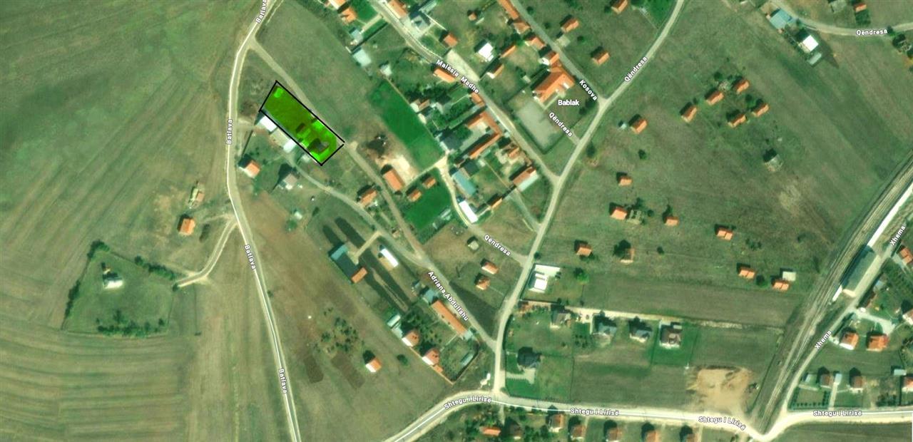 2 maisons à vendre sur un terrain de 23 ari à bablak, Ferizaj (4)