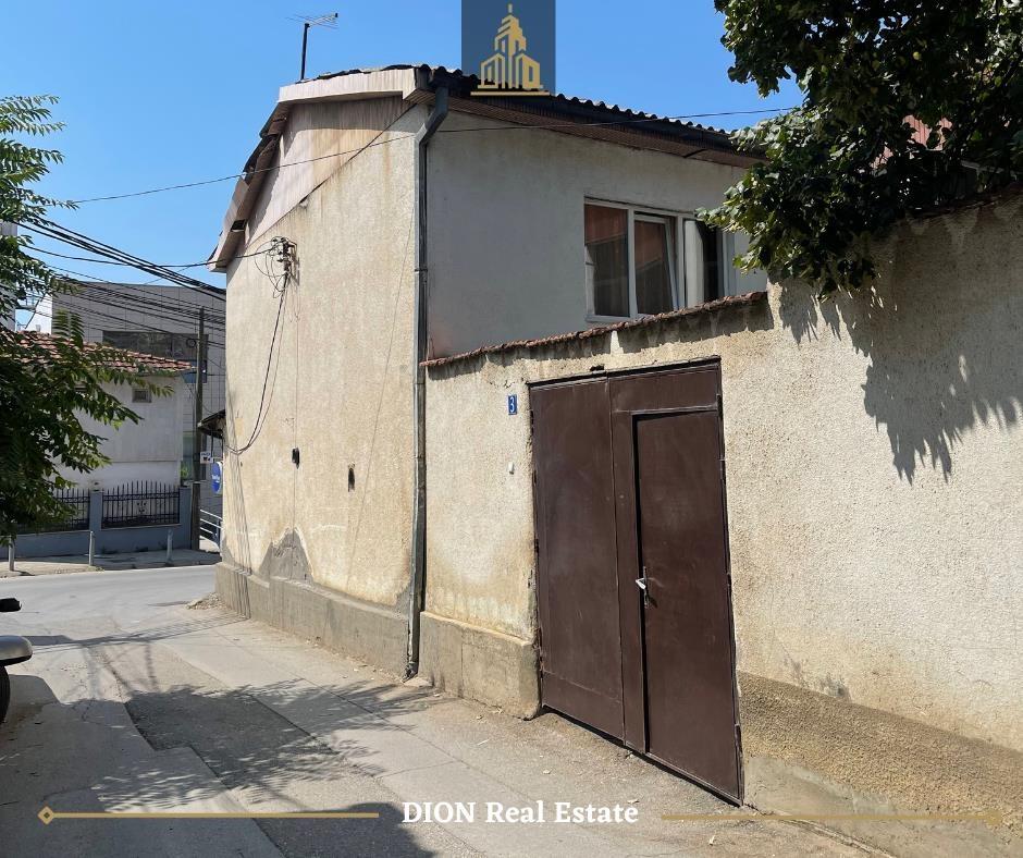 Zur miete: Zweistöckiges haus 200m² im muhaxherëve-viertel (2)