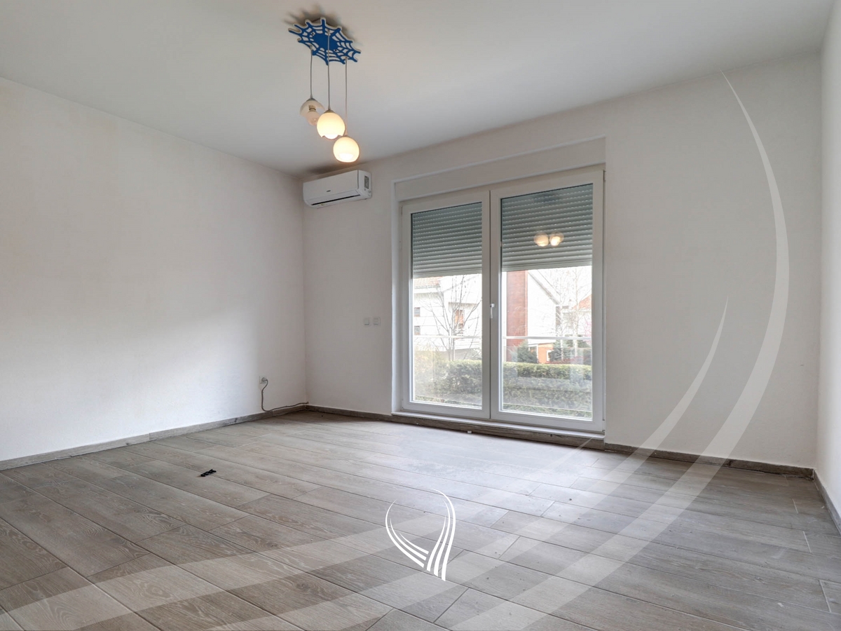 Haus mit 4 schlafzimmern zur miete im stadtteil marigona residence (5)