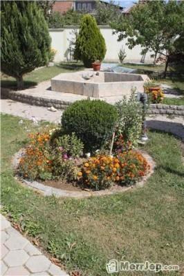 Maison à vendre 320m², sur 6 ari de terrain à kodra e trimave (4)