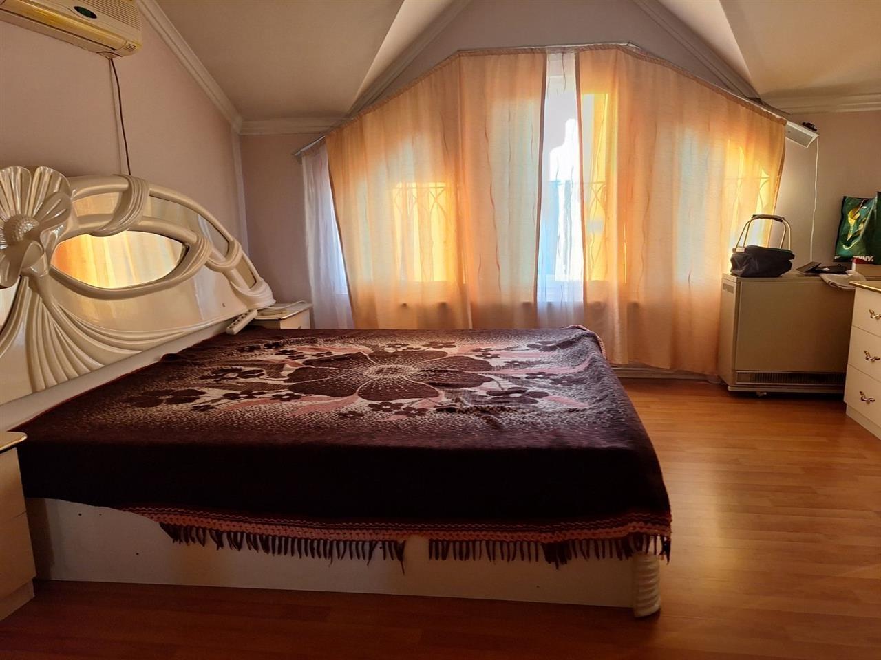 Shitet shtëpia 400m², në 5.10 ari tokë në kodrën e trimave (6)