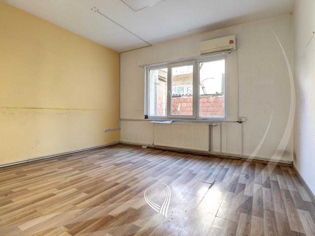 Ufficio di 400 metri quadrati in affitto nel quartiere Aktash (2)