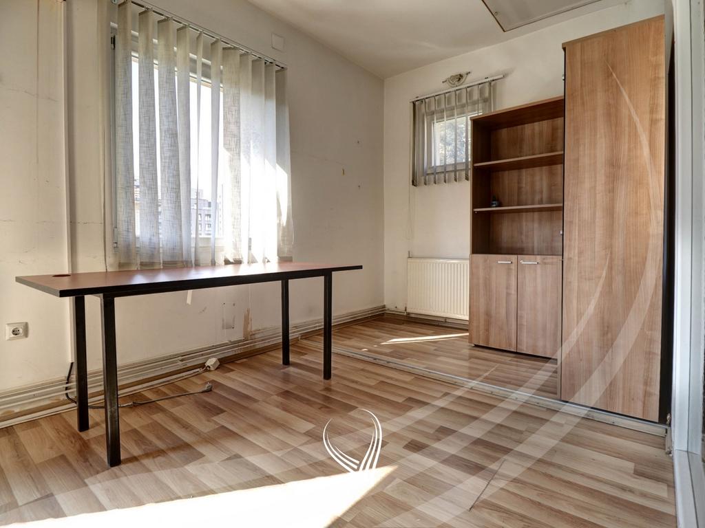 Ufficio di 400 metri quadrati in affitto nel quartiere Aktash (7)