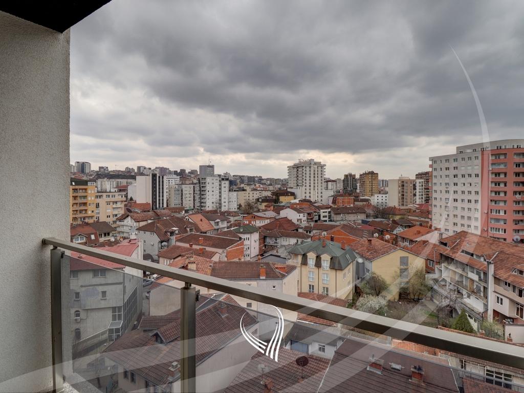 Banesë me 2 dhoma gjumi në shitje në lagjen Tophane (8)
