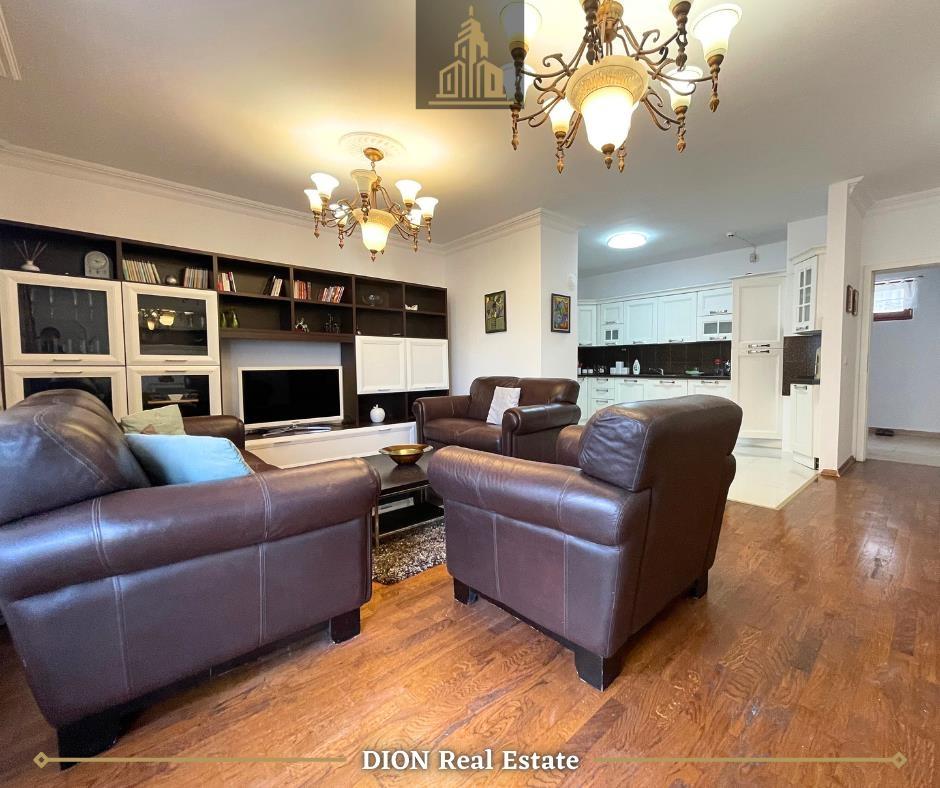 For rent: 3-room apartment 137m² in Arbëri (3)