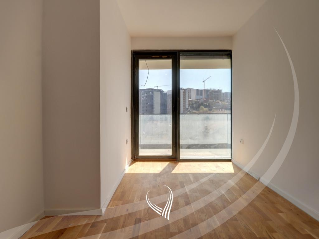 Apartamento com 4 quartos à venda no bairro Mati 1 – Rruga a (7)