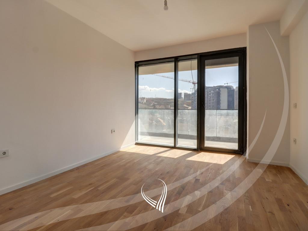 Apartamento com 4 quartos à venda no bairro Mati 1 – Rruga a (8)