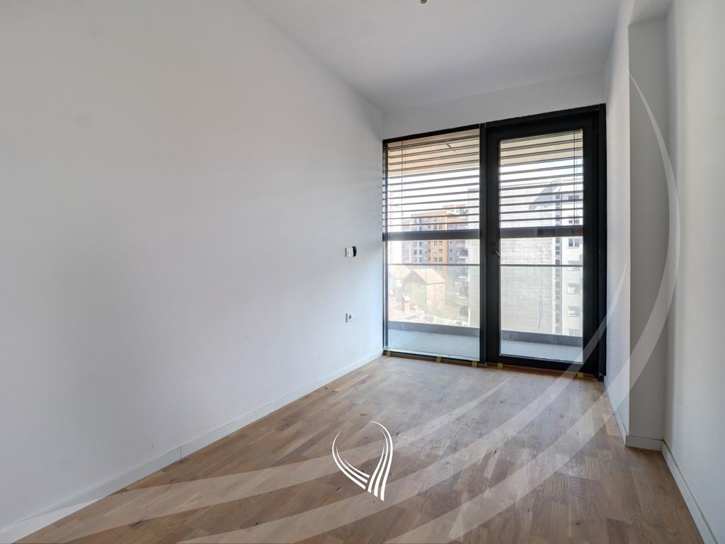 Apartamento com 4 quartos à venda no bairro Mati 1 – Rruga a (6)