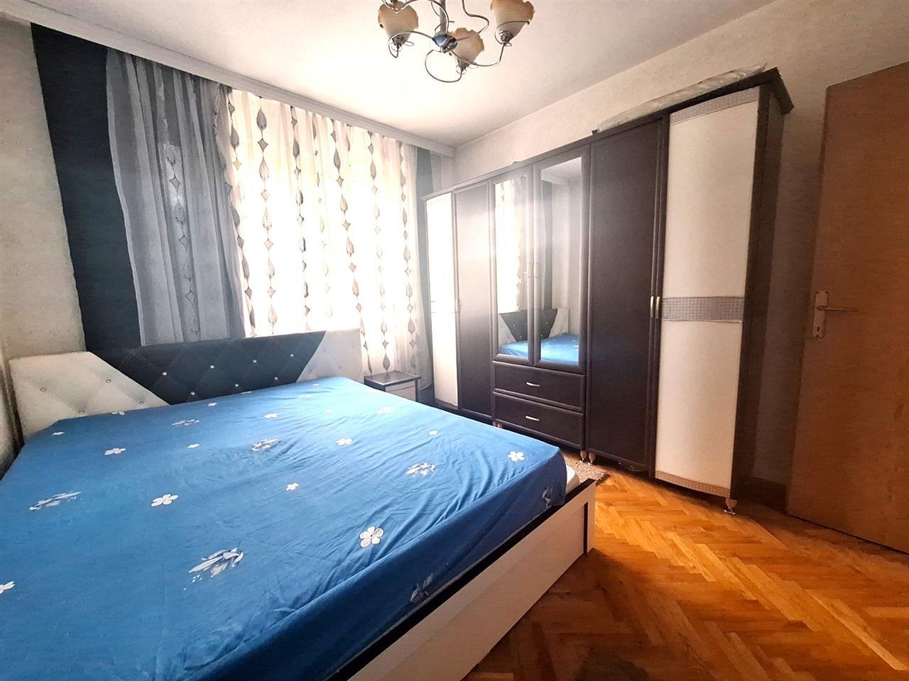 Alquiler de apartamento de 2 habitaciones 70m² frente al parque de la ciudad (7)
