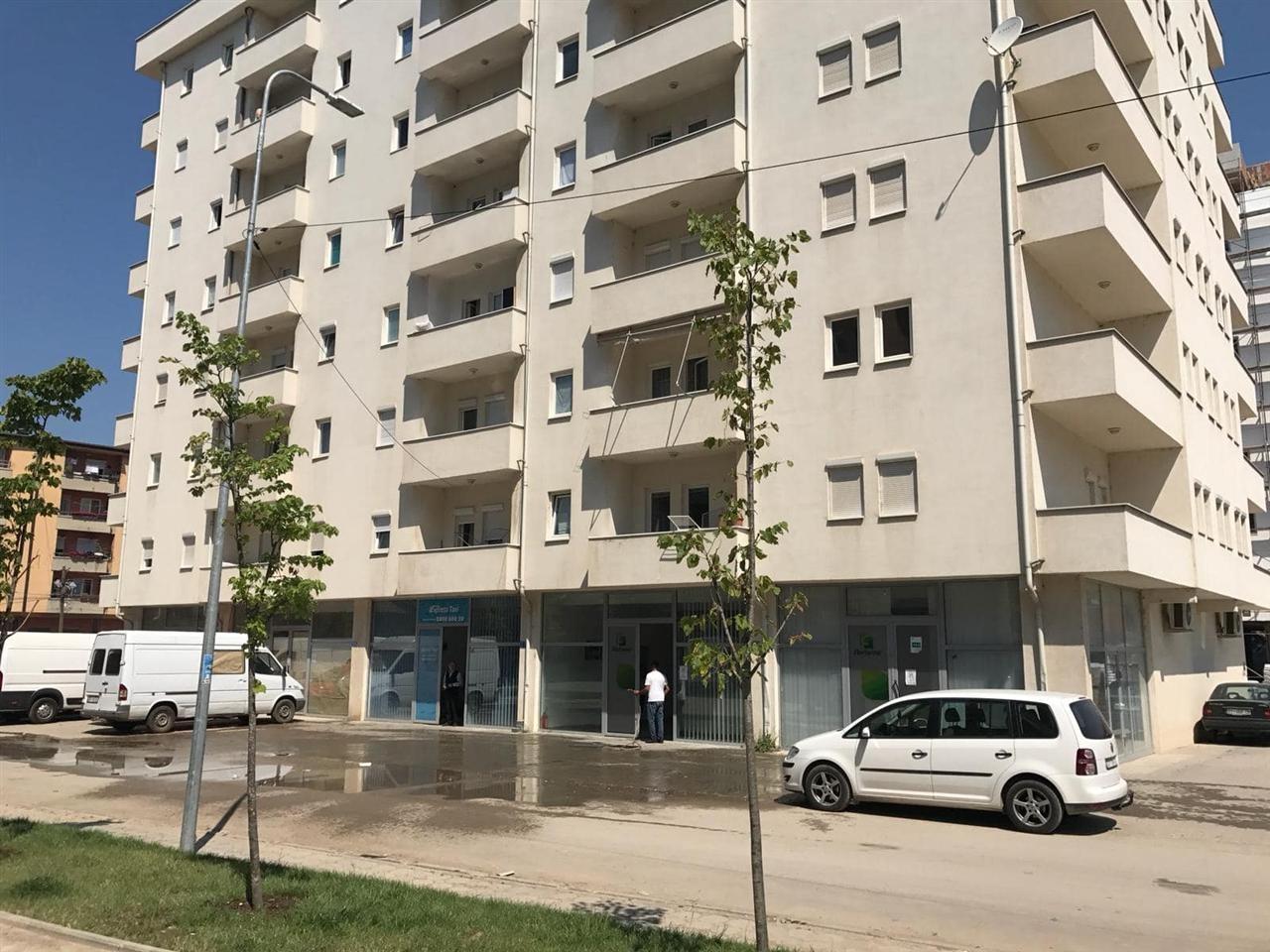 For sale penthouse 2-room 65m² + 100m² terrace in Fushë Kosovë