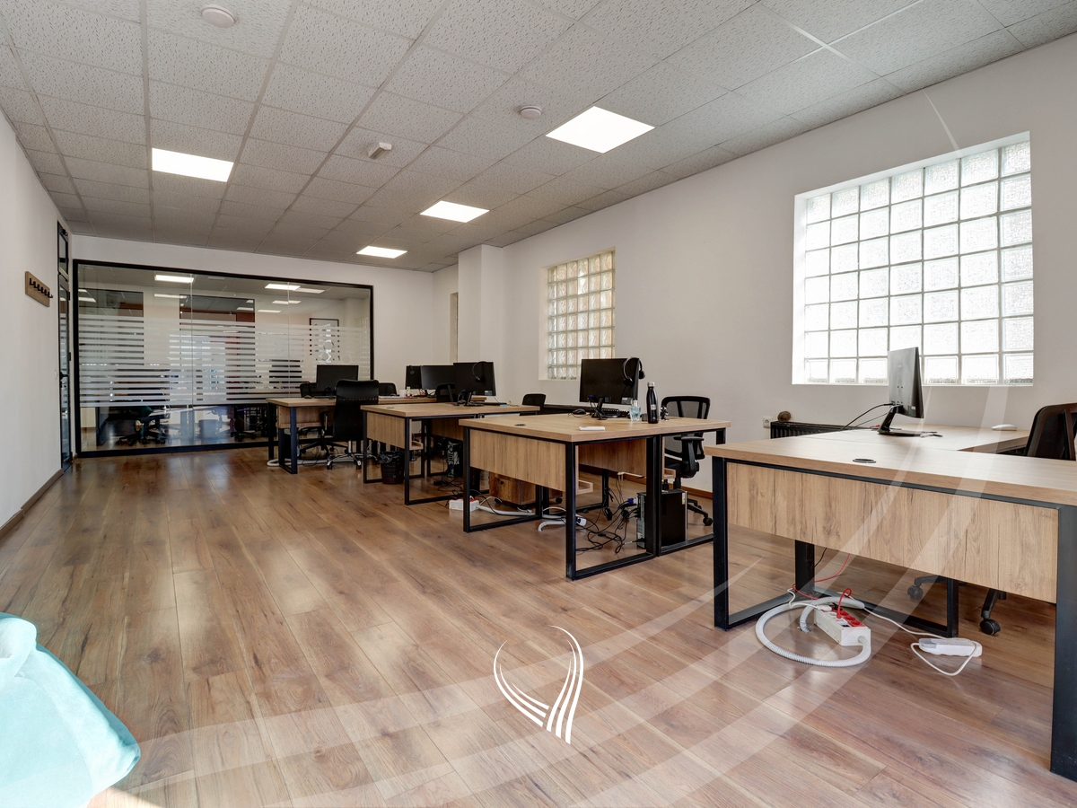 Espaço comercial para escritório de 480 metros quadrados para alugar no bairro Pejton (7)