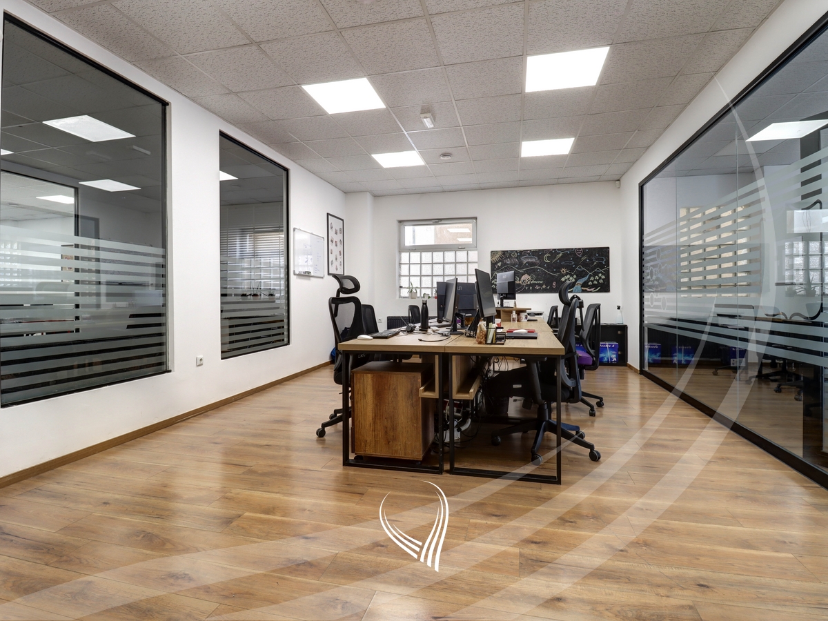 Espaço comercial para escritório de 480 metros quadrados para alugar no bairro Pejton (8)