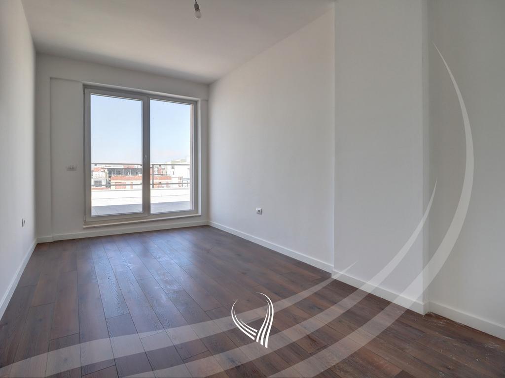 Ático – Oficina con 5 habitaciones en alquiler en el barrio Mati 1 (5)