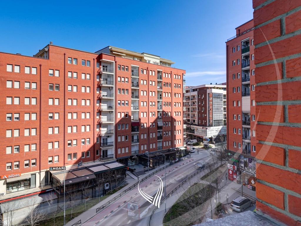 Appartamento con 2 camere da letto in vendita nel quartiere Mati 1