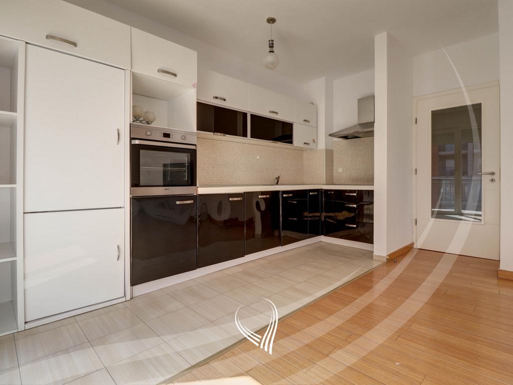 Appartamento con 2 camere da letto in vendita nel quartiere Mati 1