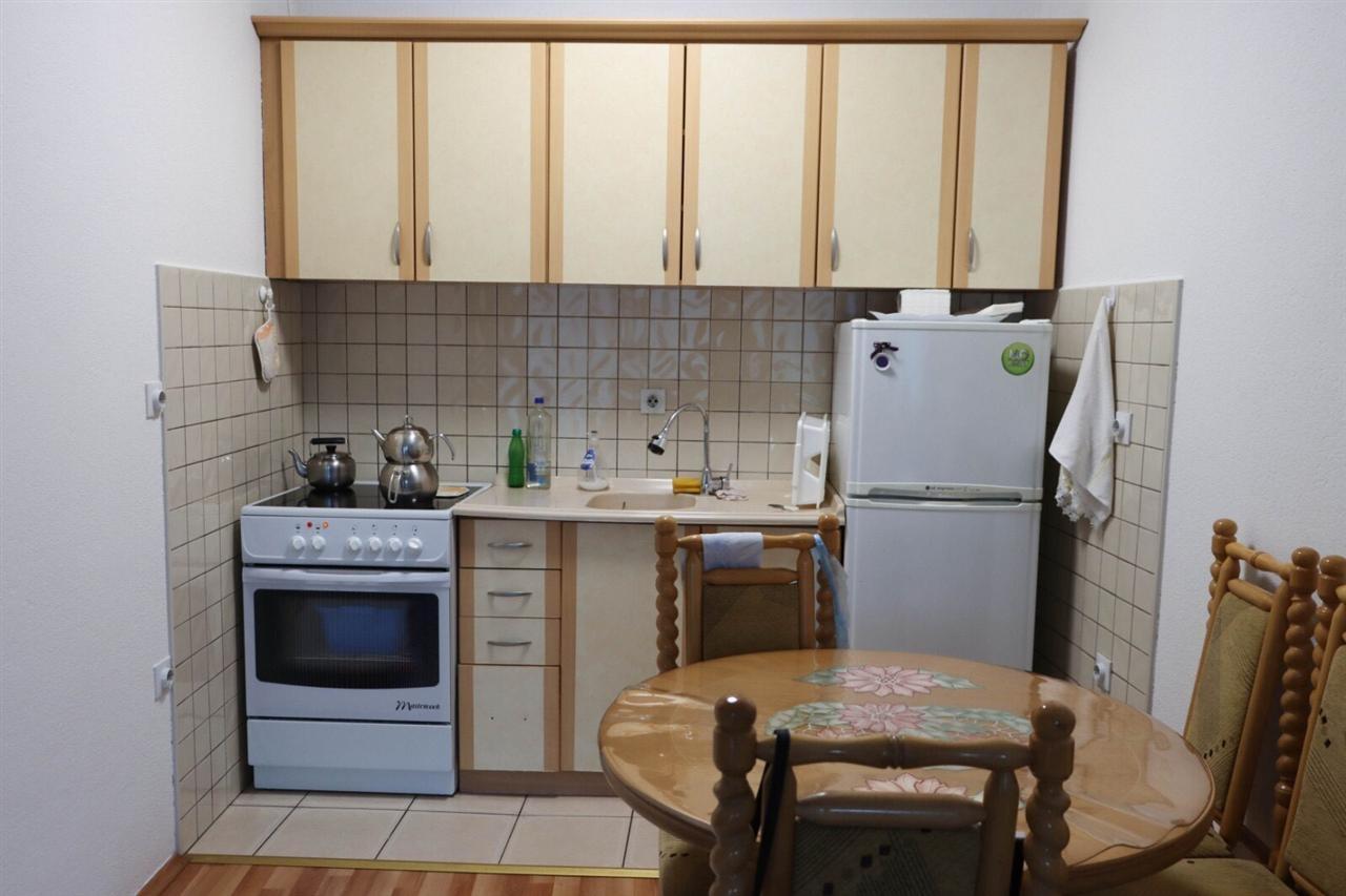 Shitet banesa 54m² në qendër te parku