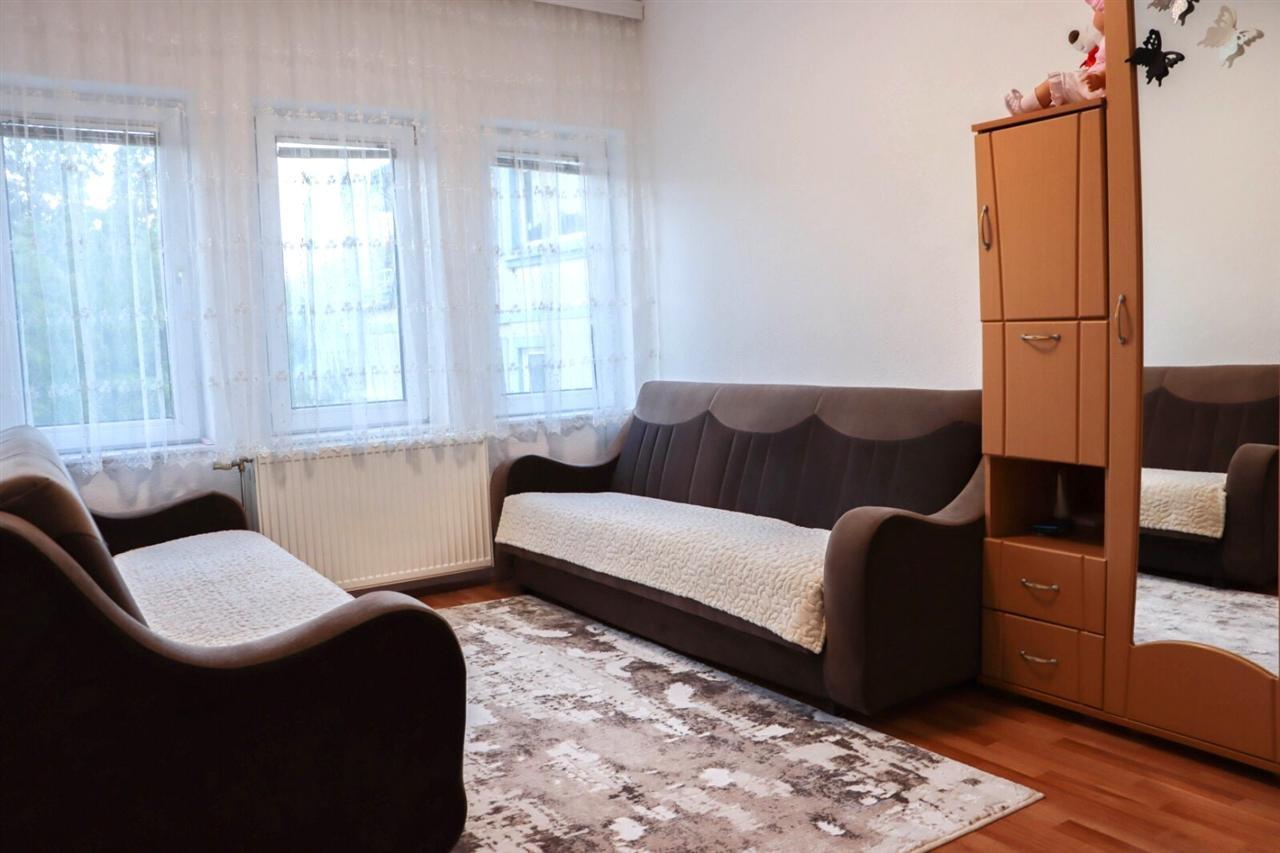 Shitet banesa 54m² në qendër te parku