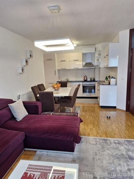 Apartamento en venta 2 habitaciones 112m² en el 4º piso en Fushë Kosovë