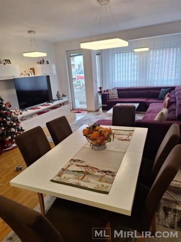 Appartamento in vendita 2 camere 112m² al 4 piano a Fushë Kosovë
