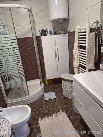 Appartamento in vendita 2 camere 112m² al 4 piano a Fushë Kosovë